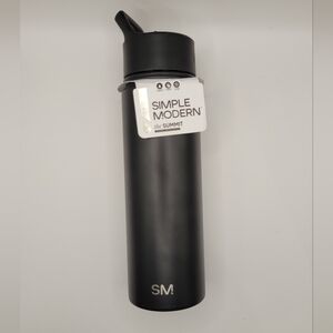 Simple Modern 20 oz Summit Black Water Bottle